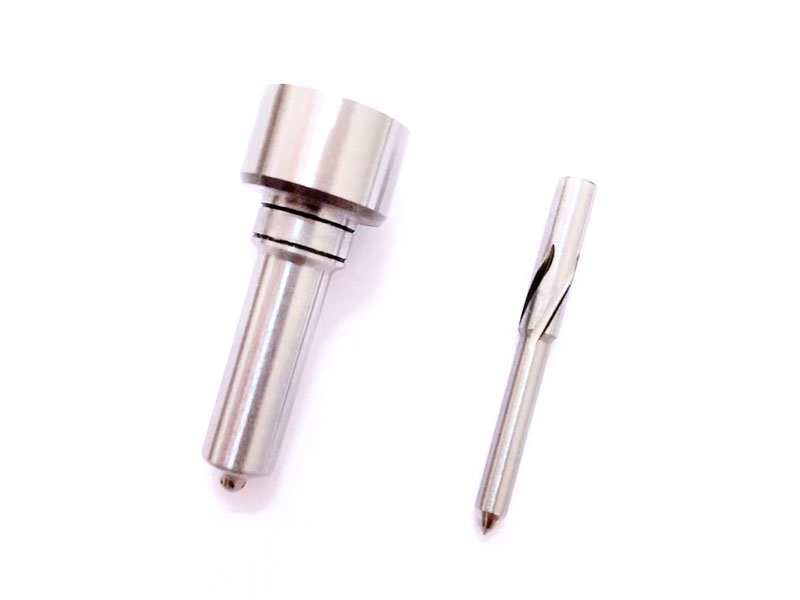 Nozzle Injector Diesel 105015-8270.